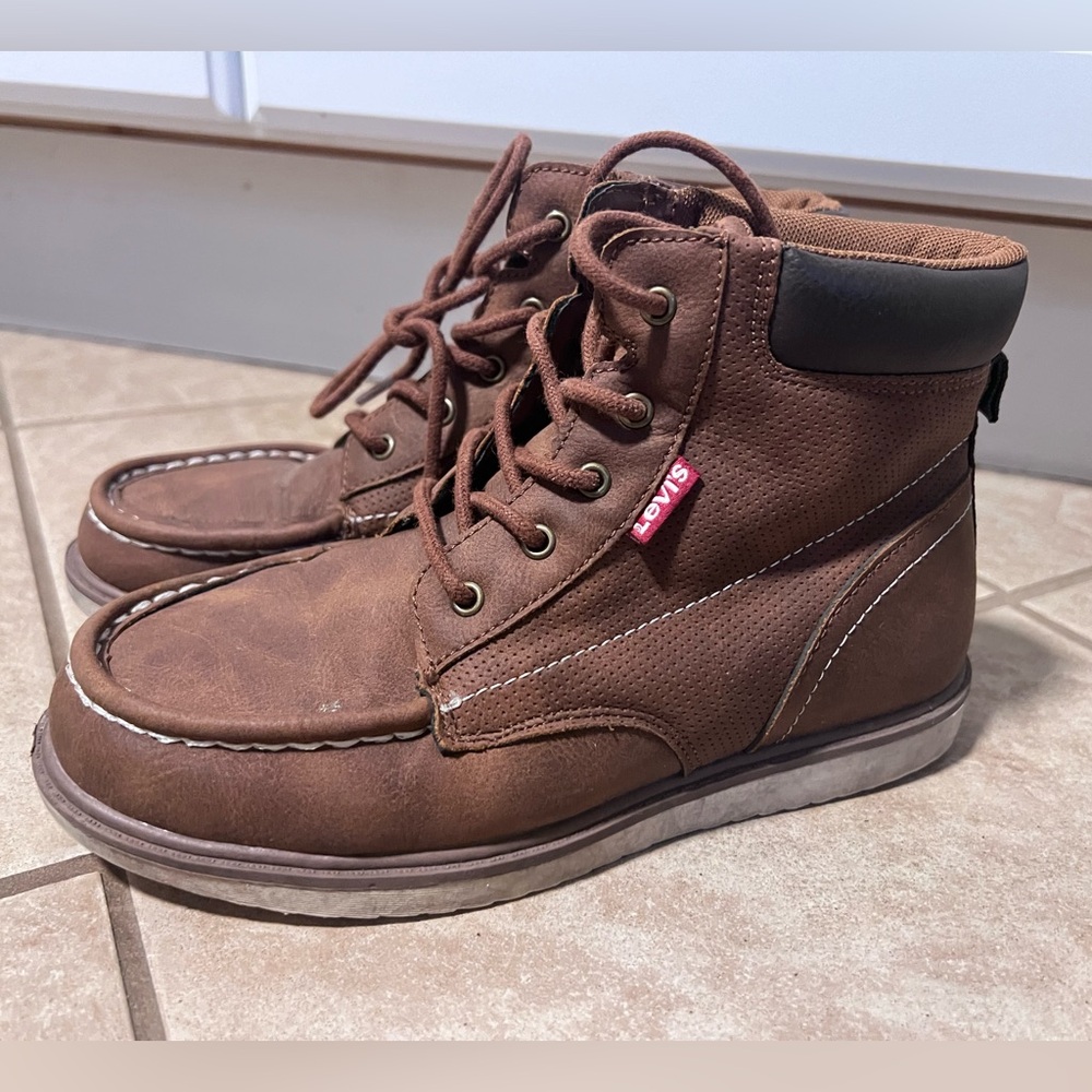 Levi's Men's Chestnut Lace-Up Boots
